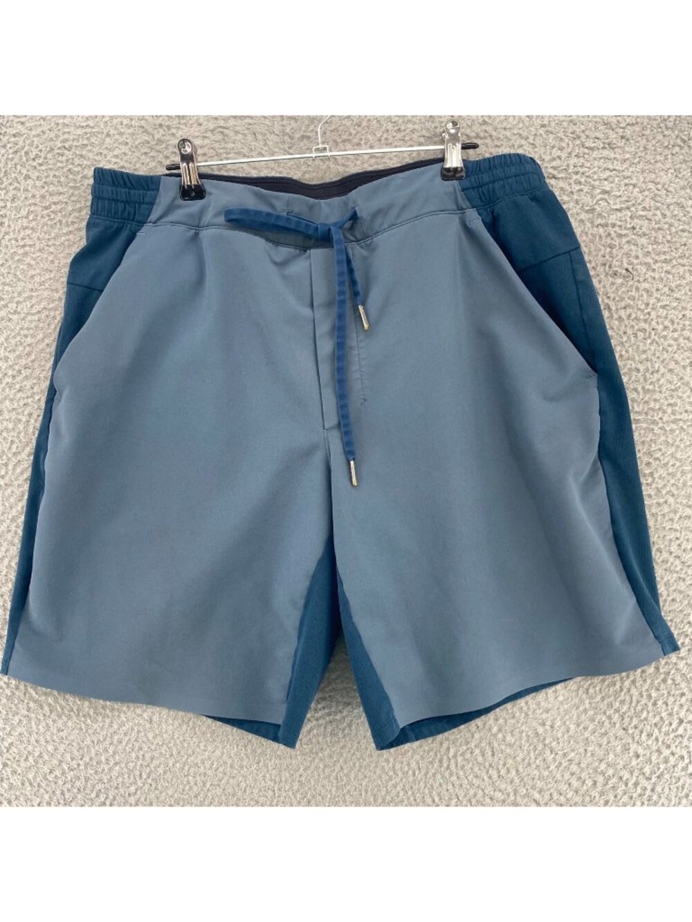 Lululemon License To Train Shorts Mens Extra Large Iron Blue Night Diver Mesh